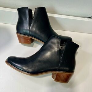 Cole Haan - Black Leather Ankle Boots